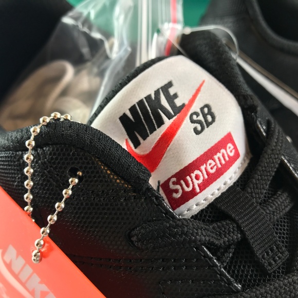 Nike Supreme Gato Sb "Black Red Gum Bottom" Sz 12 - Picture 4 of 5